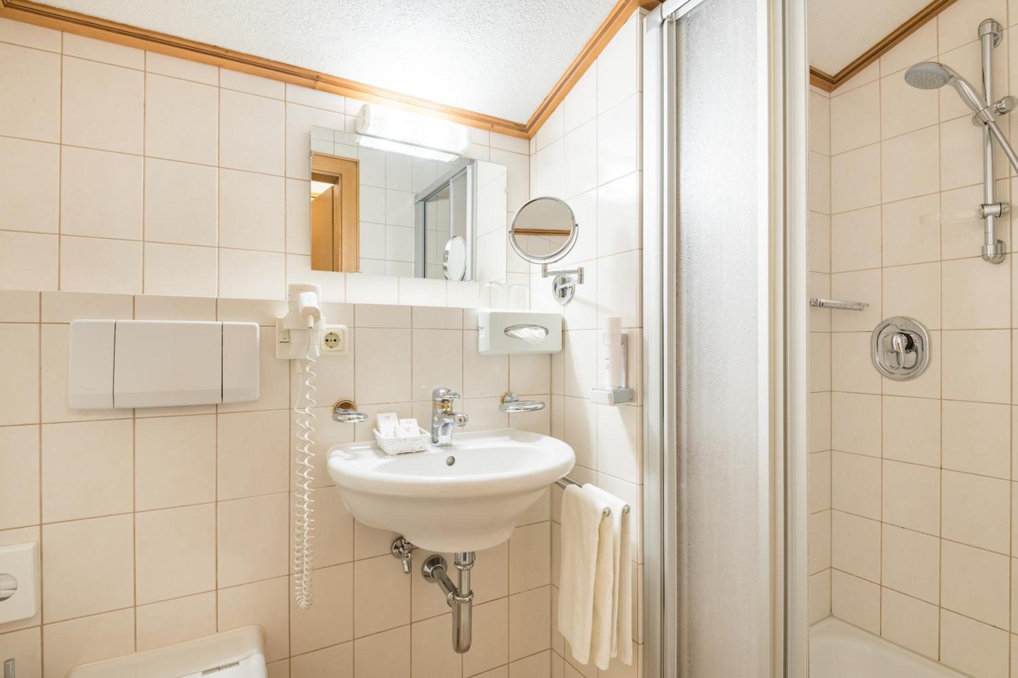 Hotel Post Bach  Room photo